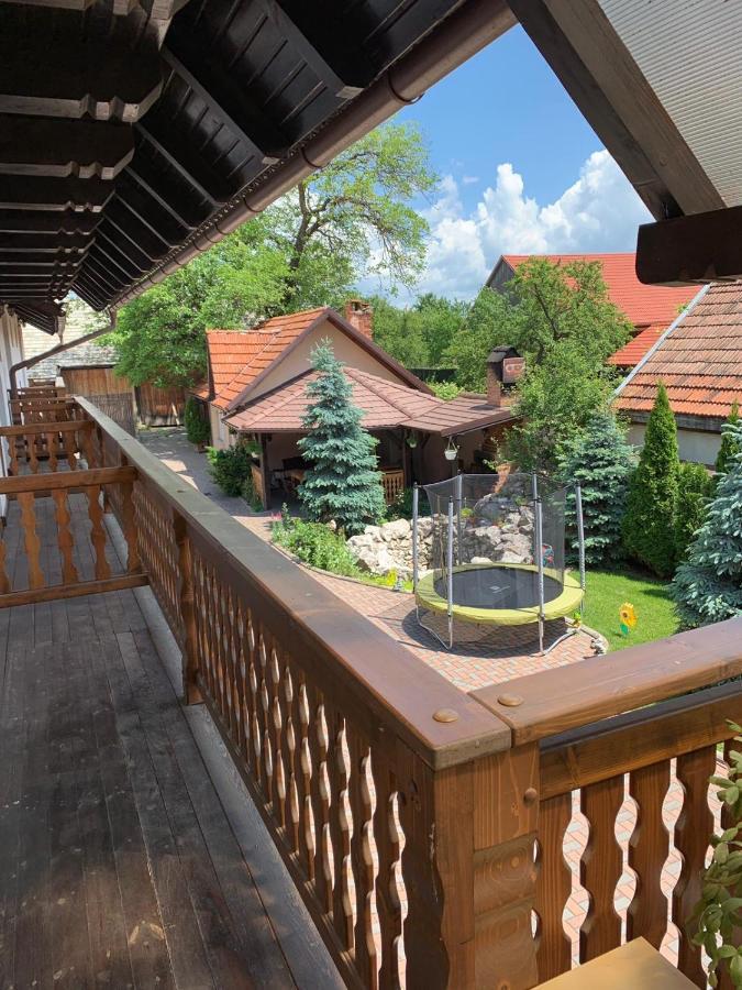 Pensiunea Haiduc Sacele Brasov Exterior photo
